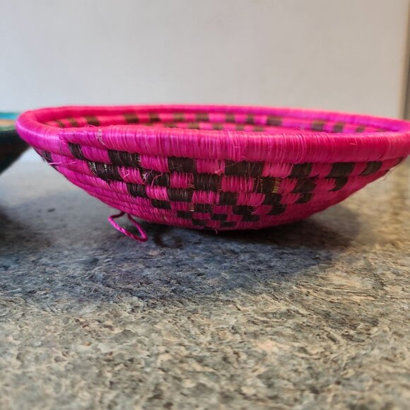 Baskets Set Round Wall Decor & Storage Pink/Brown and Blue/Tan 8" - Picture 7 of 7